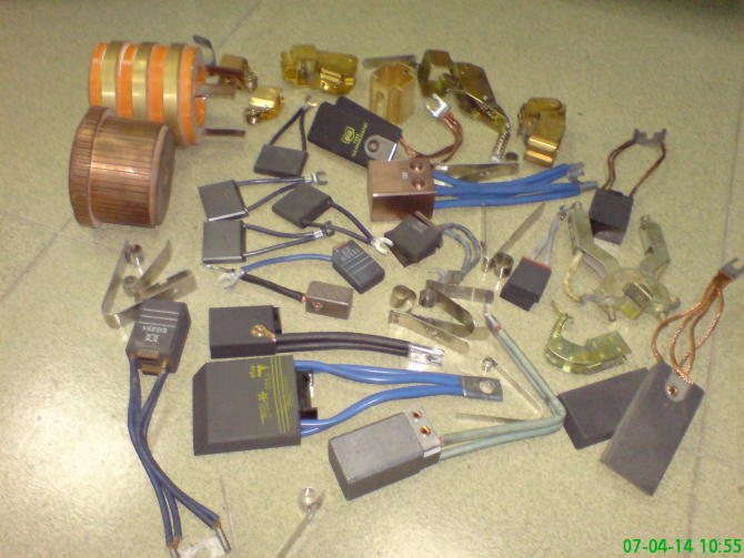 如何装电机碳刷 20095592335420.jpg