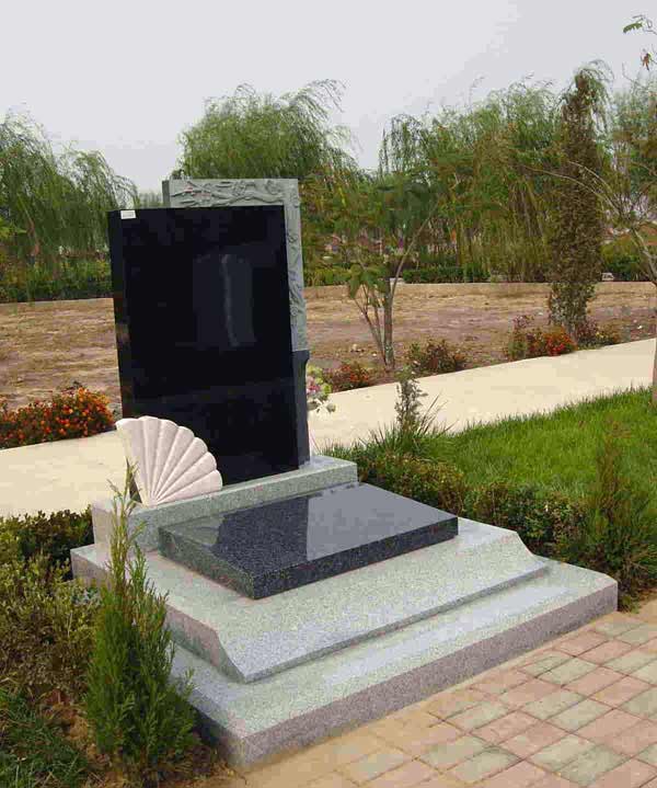 供应花岗岩大理石墓碑 青岛百斯特石业有限公司主营各种花岗岩板材,地砖,路边石,小块石,导盲石,鹅卵石和其他铺路石,另外公司加工石材雕刻品,石材异形,像各种各样的喷泉,风水球,圆柱,动物雕刻,人物雕刻,大理石桥栏杆,扶手,各式墓碑,(欧式,美式,日式,韩式),我们可以提供设计同时也可以按照客户的设计要求加工生产。