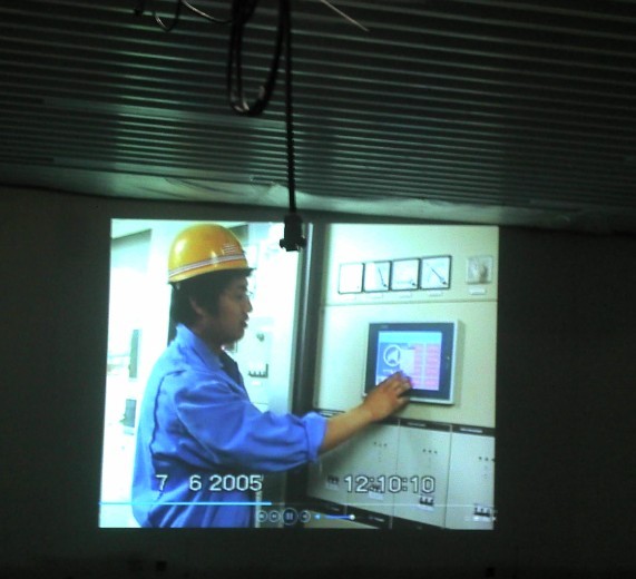 ӦŵظĻ  ͶӰ  ͶӰĻ 