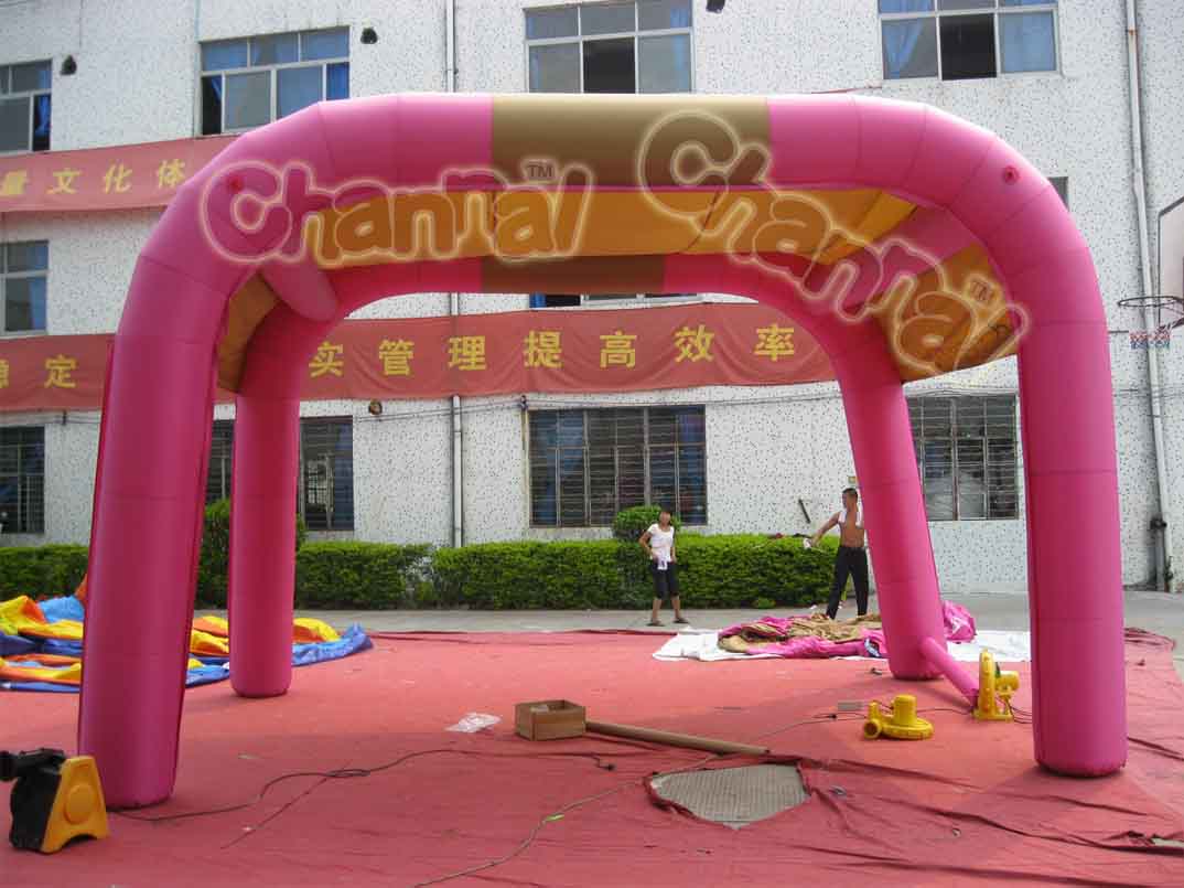 1.全能简介: 广州全优能气模有限公司简称CHANNAL,是全能企业集团全资拥有的充气产品制造企业。作为全国最具规模的充气产品制造商及销售商之一。CHANNAL主要从事充气广告用品、充气模型、充气游乐设备、家庭充气游乐产品、水上充气产品和充气体育用品的制造及其相关的国际贸易业务。目前,CHANNAL在拥有员工300多人,并已在香港成立办事处专为服务海外市场,通过最丰富,最全面的资讯,以及业内最具专业性的技术,为更多的客户提供更优质的服务。 因有良好的产品质量,逼真的效果,全能在国内市场上已经为多数