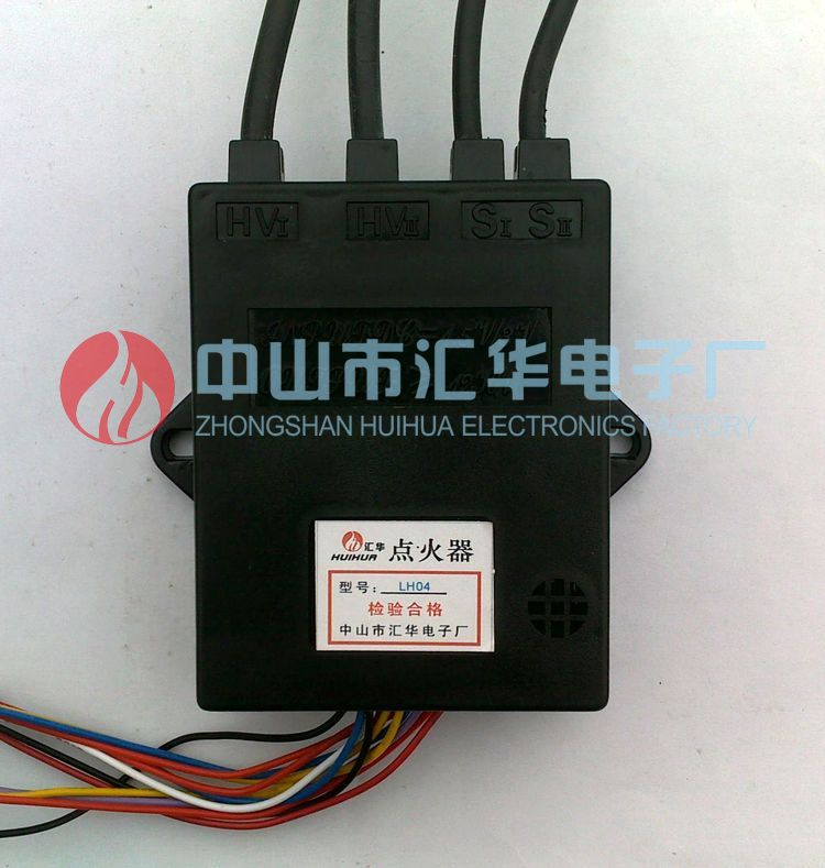 品名:安全型豪华炉灶脉冲点火器 型号:LH04 产品功能: (1)豪华双头炉,双炉独立点火。 (2)反馈即停功能:接收到火焰信号后点火器停止点火,电磁阀保持启动。 (3)蜂鸣报警功能:遇到点火故障会启动蜂鸣报警器报警。 (4)熄火保护功能:如遇到意外熄火,7秒钟后点火器停止工作,电磁阀关闭,停止送气。 (5)交流离子反馈功能:可预防由蜘蛛网、铁锈等引起的误触发,点火器更安全。 适用于豪华双头炉灶。