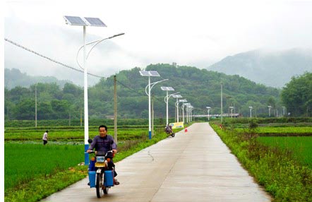 桂林农村太阳能路灯安装LED光源价格 - 北京春