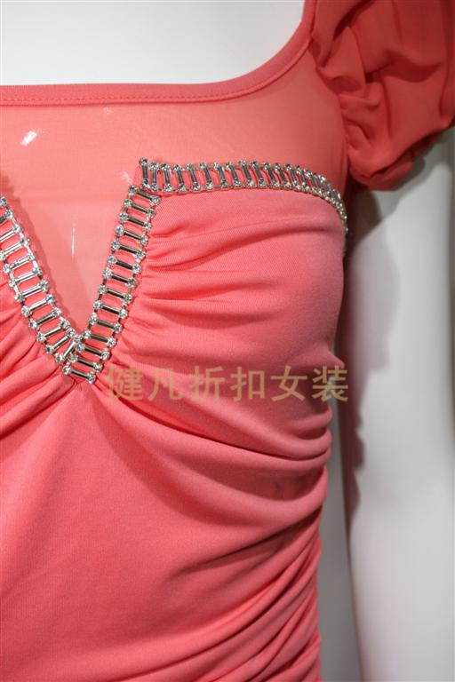 ���Ůװ���� �ۿ�Ůװβ��  Ůװ����