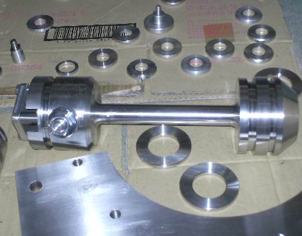 ��ݸ����ֵ���׹⹤���˹��ɱ���1/3��ר������׹�Һ